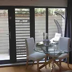 Beautiful Studio West Kensington/ Fulham/ Chelsea