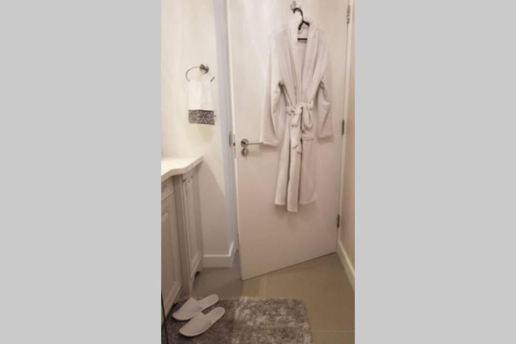 Beautiful West Kensington/ Fulham/ Chelsea *
